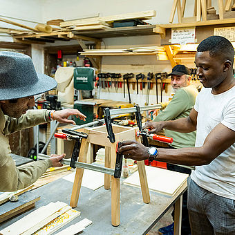 Im VinziRast-Chance-Holzwerkraum fotografiert von Martin Steiger